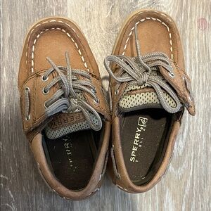 Sperry Kids Tan Moccasins with Gray Laces